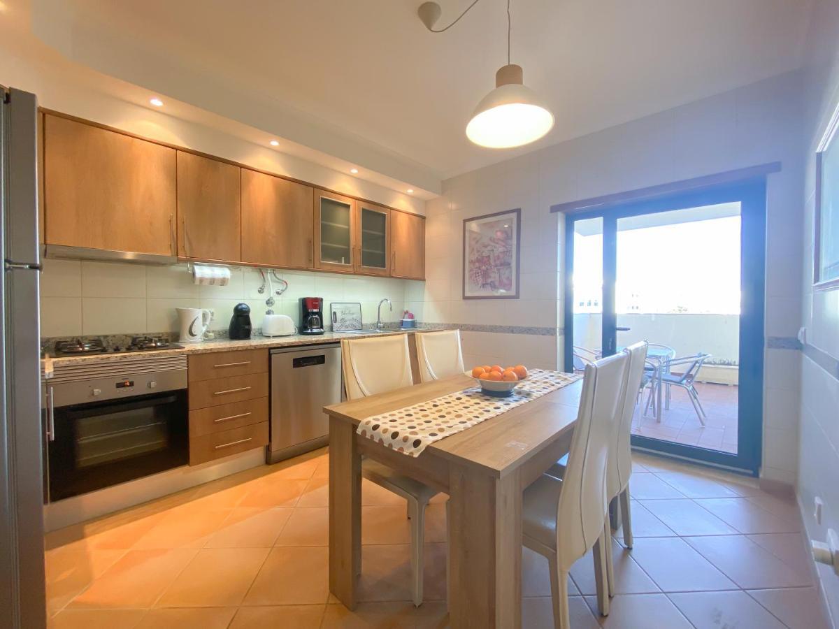 Charming Apartment With Panoramic View And Pool #1932 ลากอส ภายนอก รูปภาพ